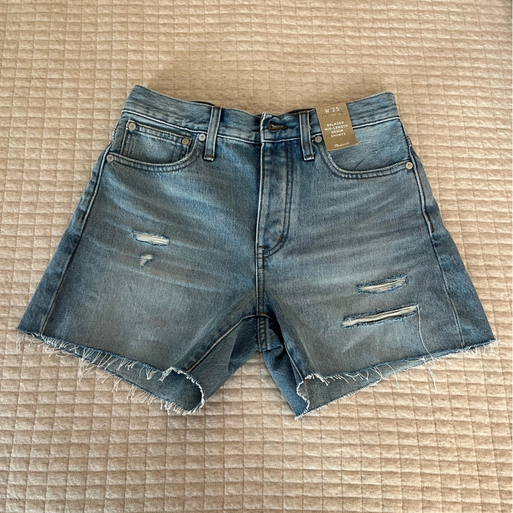 Madewell Relaxed Blue Distressed Jean Shorts – W25 (NWT)